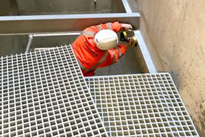 riser-shaft-floor-grating-specialist-installation